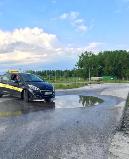 Dobro pripravimo tečajnike na različne razmere na cesti