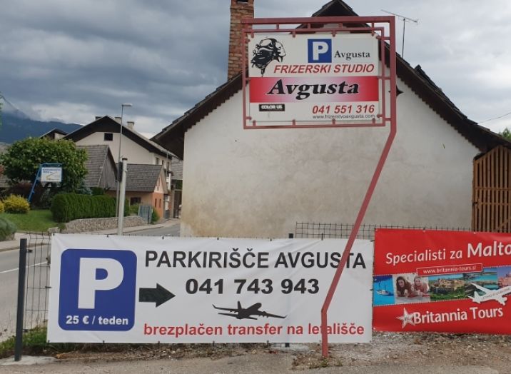 Nudimo tudi brezplačen transfer na letališče